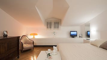 2 dormitorios, tabla de planchar con plancha, wifi gratis y ropa de cama