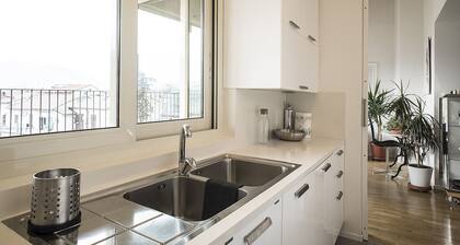 La Finestra Sulmò, panoramic apartment in Sulmona overlooking the historic center