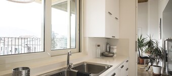 La Finestra Sulmò, panoramic apartment in Sulmona overlooking the historic center