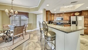 Unclassified image, 3 of 3, button - Hampton Place 6406 (Hilton Head Island)