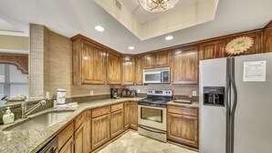 Unclassified image, 2 of 3, button - Hampton Place 6406 (Hilton Head Island)