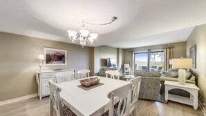Unclassified image, 4 of 45, button - Ocean One 103 (Hilton Head Island)