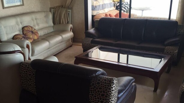 Living room - Route de Fnideq Apartment (Allyene)