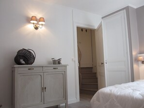 1 Schlafzimmer, Bügeleisen/Bügelbrett, Reisekinderbett, kostenloses WLAN