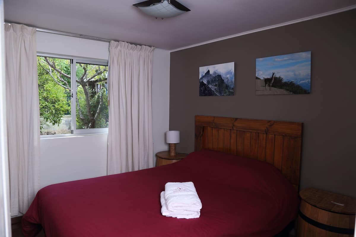 Double Room, 1 Queen Bed, Non Smoking, Garden View | WiFi (free), bed sheets