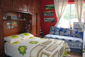Premium bedding, individually decorated, desk, iron/ironing board