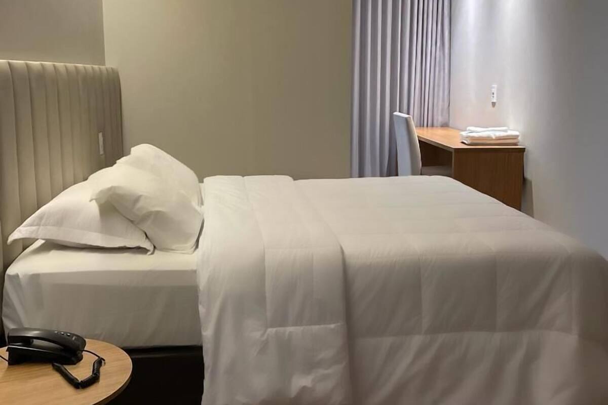 1 bedroom, blackout curtains, soundproofing, free wifi