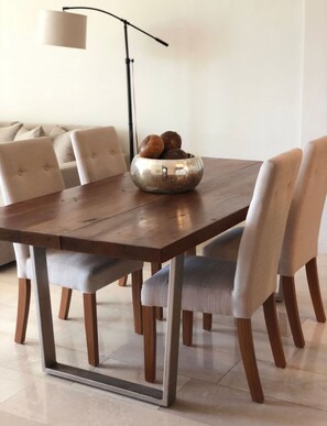 Dining - Departamentos San José (La Paz)