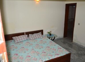 Basic House, Multiple Beds, Non Smoking | Living area - Anum Events House (Rawalpindi)