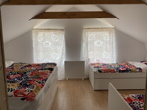 1 bedroom, WiFi, bed sheets - Live on a horse farm (Kagerod)