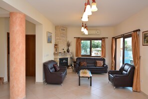 TV, fireplace, DVD player, stereo