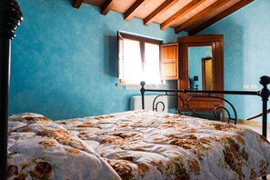 Chambre double | Minibar, décor unique, ameublement unique, rideaux d’obscurcissement