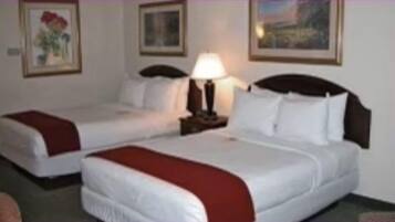 Phòng đôi cơ bản | Bàn, truy cập Internet không dây miễn phí, bộ trải giường