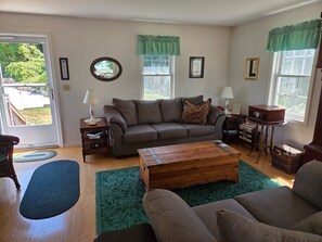 Smart TV, DVD player, books, music library