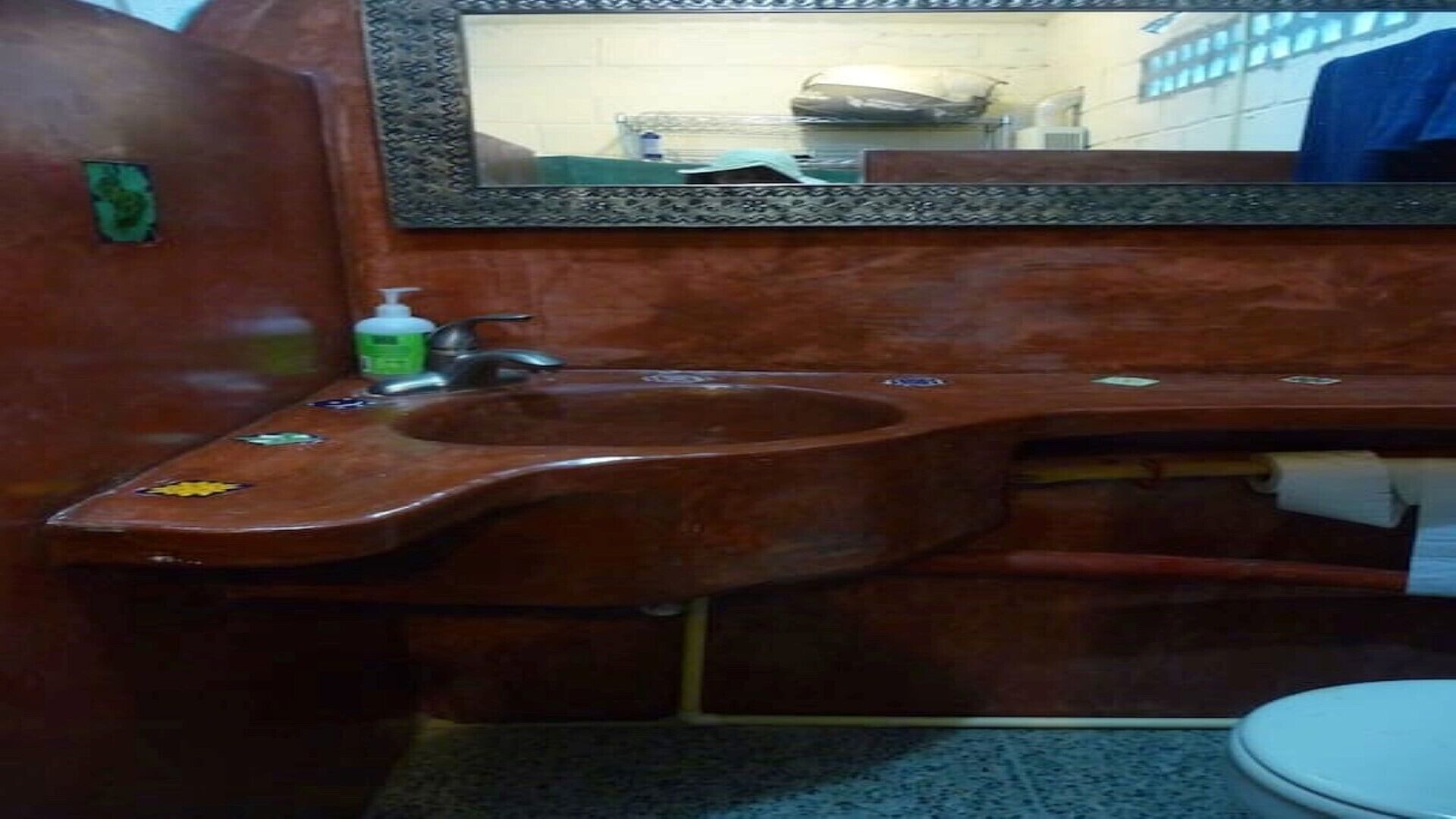 beautiful, quiet, peaceful in prime location next to the beach -