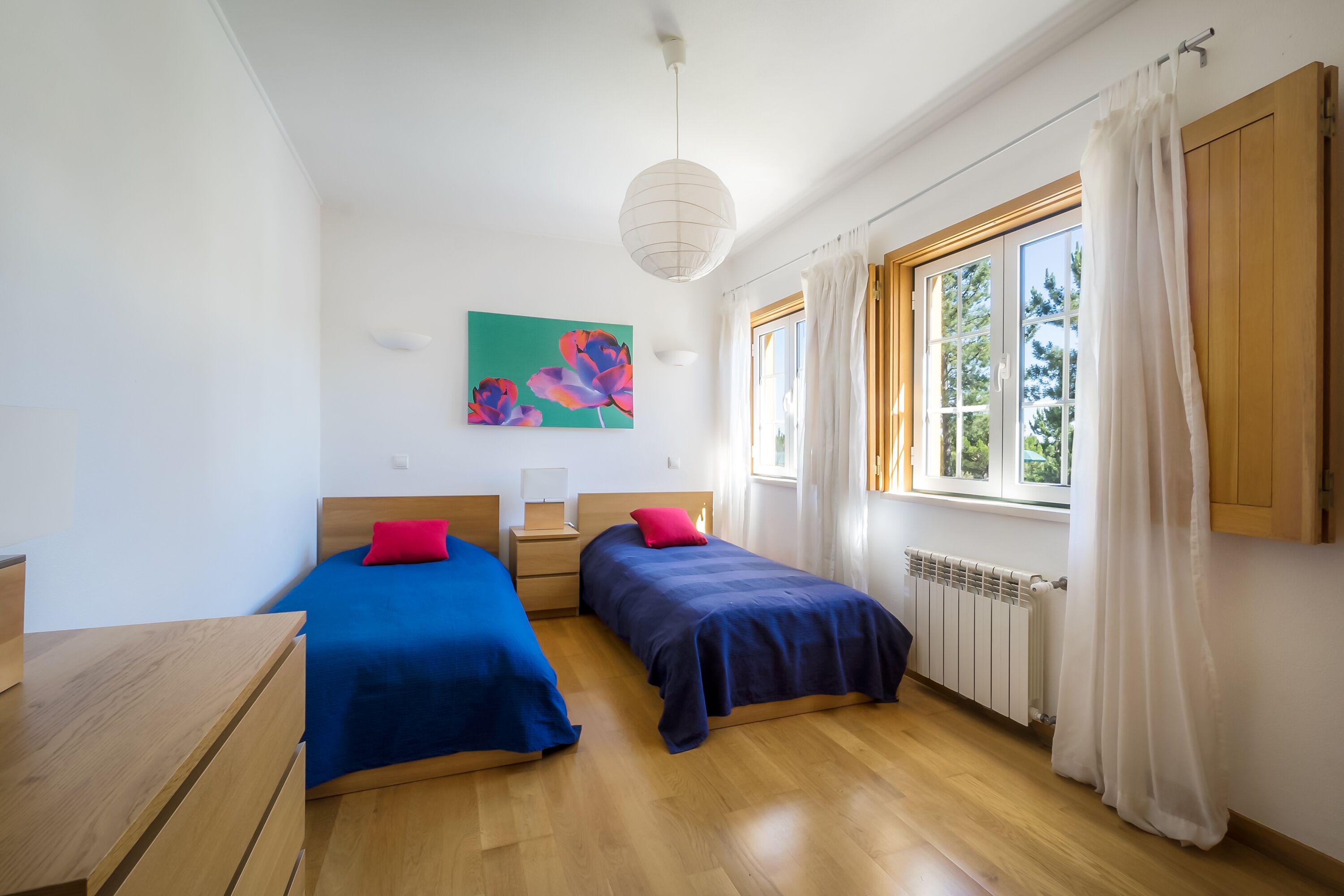 5 Schlafzimmer, Bügeleisen/Bügelbrett, kostenloses WLAN, Bettwäsche