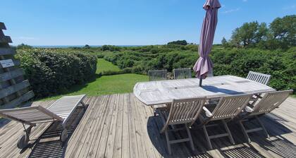 Maison moderne, très belle vue mer, possibilité plage à pied, 10 personnes maxi
