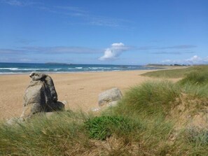 Beach nearby, sun-loungers - Modern house, very beautiful sea view, beach possibility on foot, 10 people max. (Erdeven)