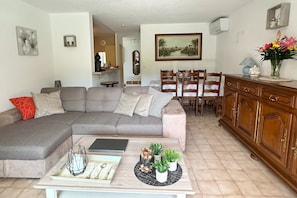 Smart TV - Ste Maxime F3/65m², 2-7 pers, air-conditioned, garage, WiFi, swimming pool (Sainte-Maxime)