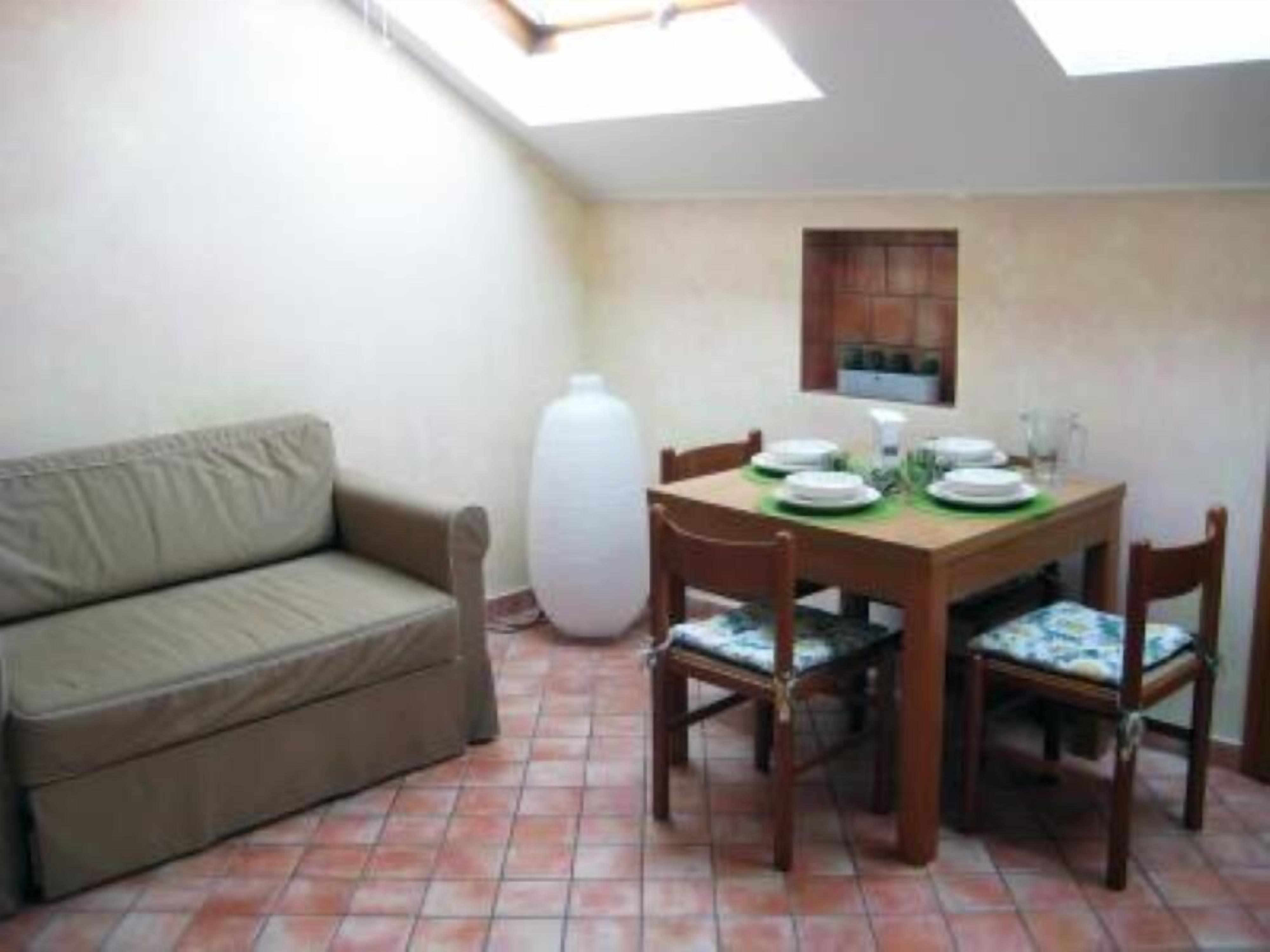 Bergamo: 40 sqm attic ideally located in the centre of Bergamo