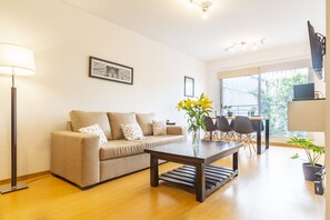 Living area - Charcas 2 by Be Local Argentina (Buenos Aires)