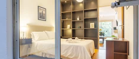 Superior Apartment, Multiple Beds, Non Smoking | 3 bedrooms, free WiFi, bed sheets