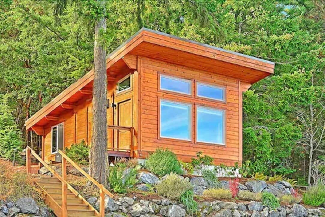 luxury 1 bedroom cabin, queen bed, harbor view | premium bedding, down duvets, pillow-top beds, blackout curtains