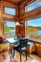 Flat-screen TV, fireplace