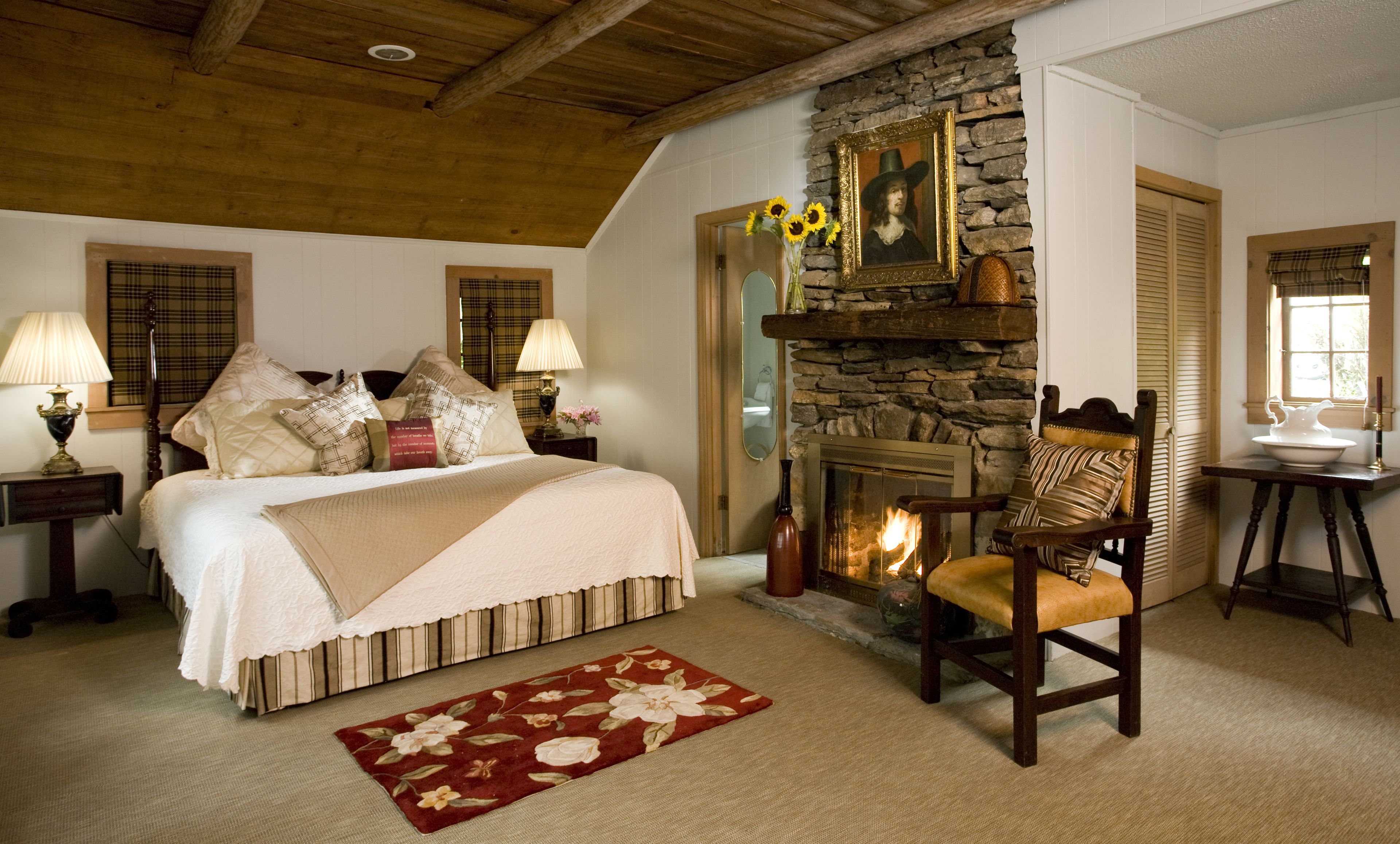 executive suite | individually decorated, individually furnished, iron/ironing board