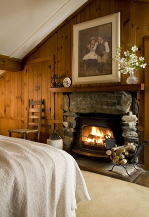 Swayback Cabin | Individually decorated, individually furnished, iron/ironing board - 1906 Pine Crest Inn (Tryon)