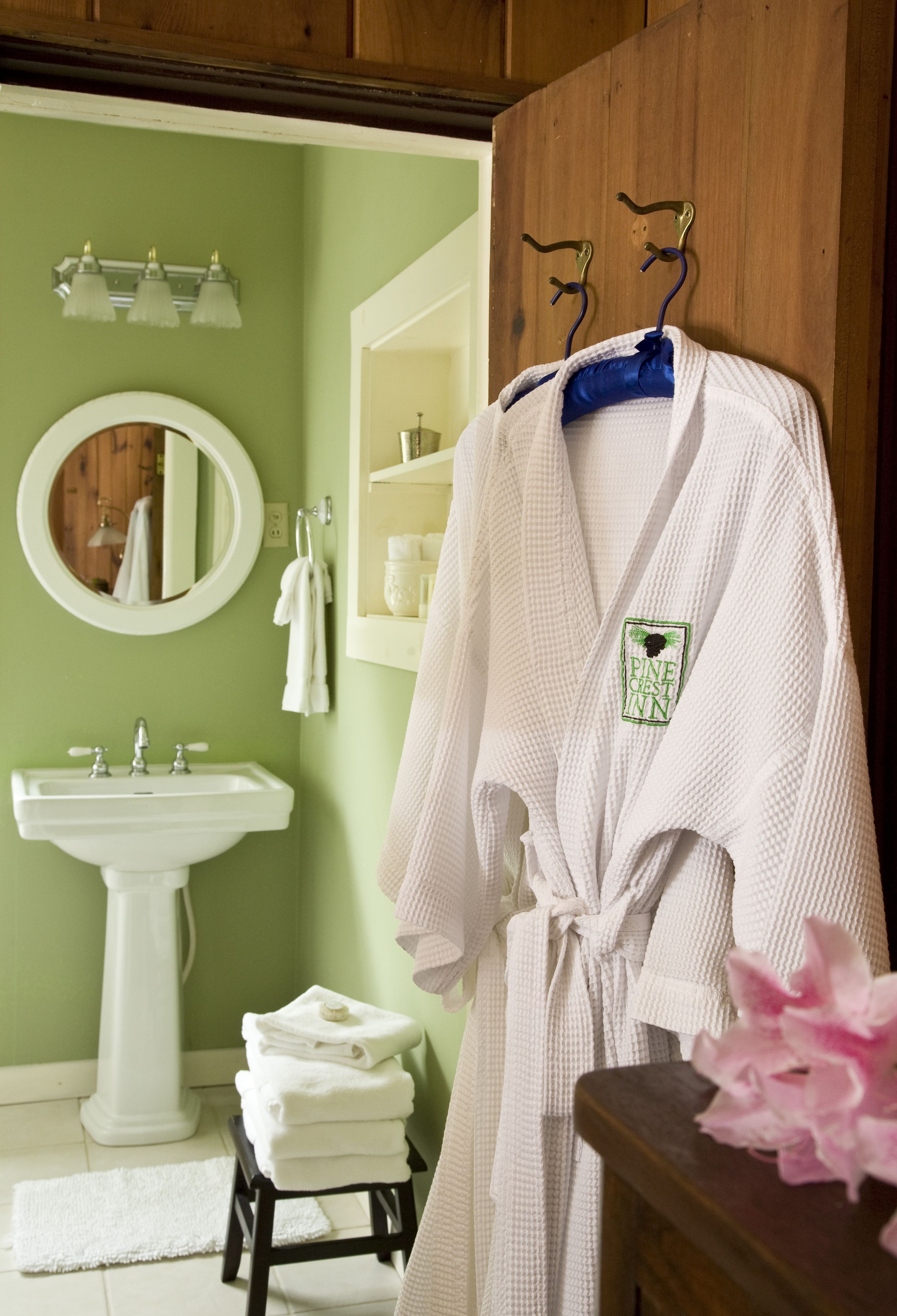 deluxe room | bathroom | designer toiletries, hair dryer, towels