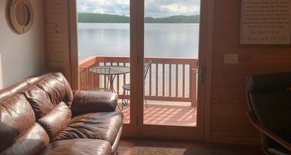 Gorgeous New 2BR Family Beach Retreat with Paddle Boat