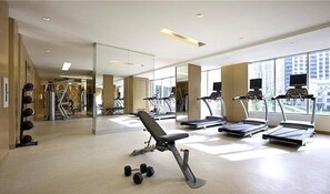 Fitness facility - Closed to subway 1+1 Luxury Condo With Parking and Wifi (Toronto)