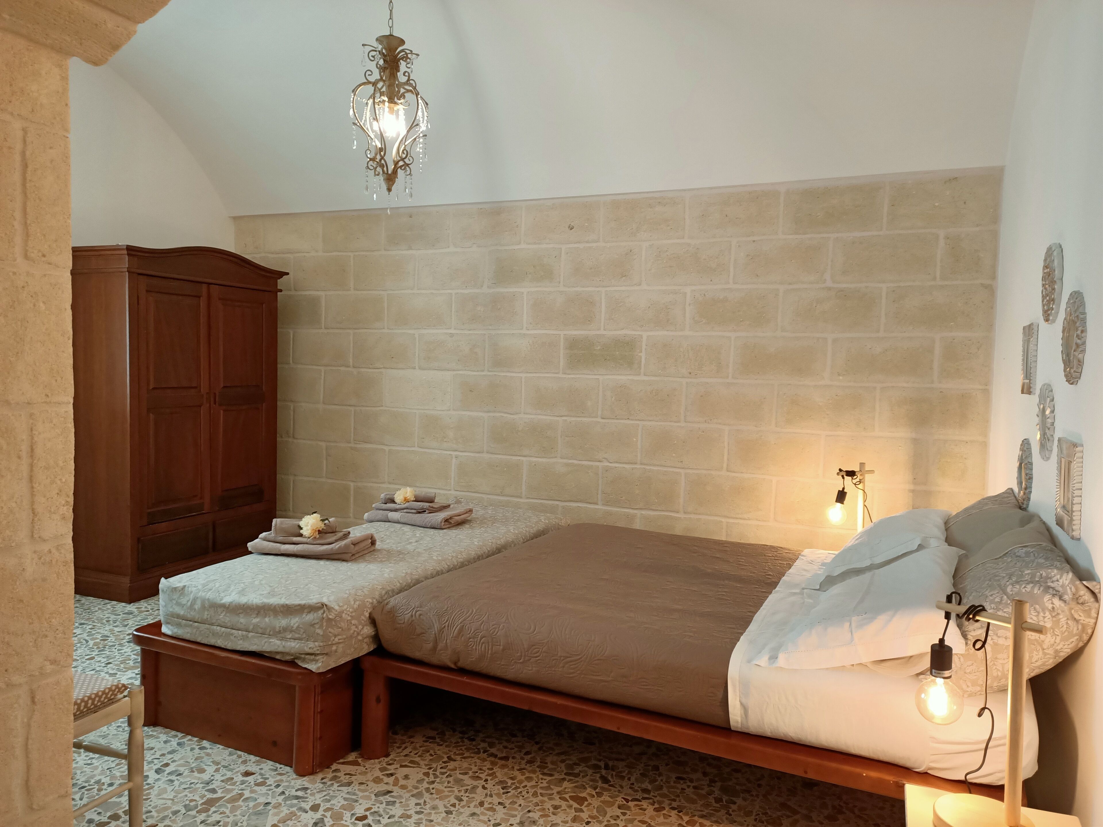 Trulli di nonna Palma Melograno holiday home with swimming pool for family couples 
