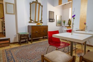 Free daily buffet breakfast - B&B Palazzi (Florence)