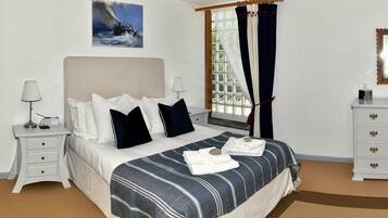 3 bedrooms, iron/ironing board, travel crib, WiFi