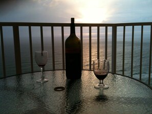 Outdoor dining - Boardwalk Beach Resort,  “Your Beach Getaway”on the Beautiful Emerald Coast!!! (Panama City Beach)