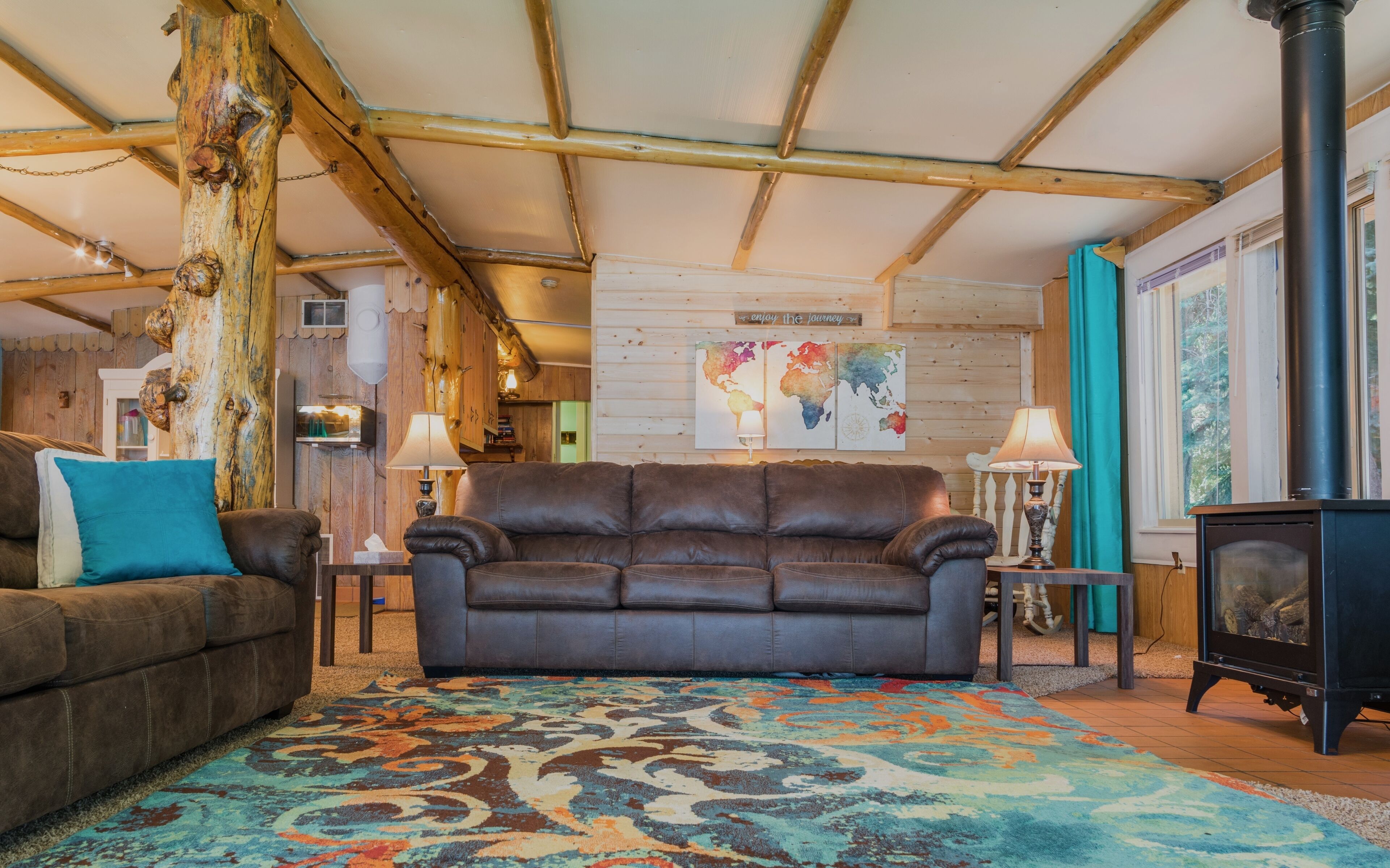 Lakefront Retreat 4BR/2BA, Private Dock, RV Hookup! Close to Yellowstone Park!