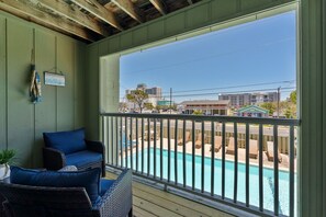 Pool - "Suite Caroline” By the Beach & a Pool? Oh yes yes! (Carolina Beach)