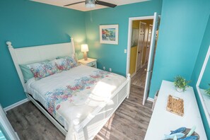 2 bedrooms, desk, free WiFi, bed sheets