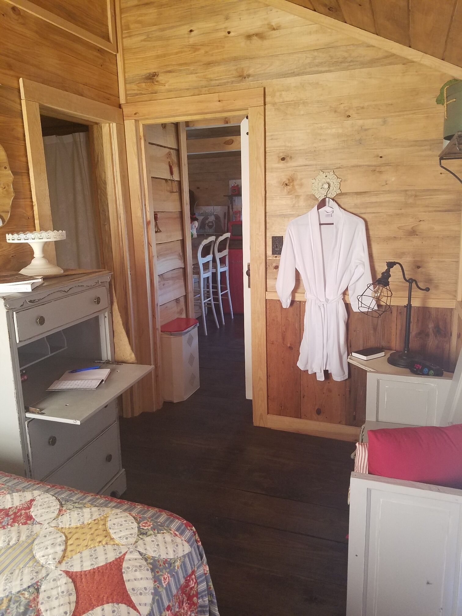 Newly Restored Family Cabin With a Relaxing Charm