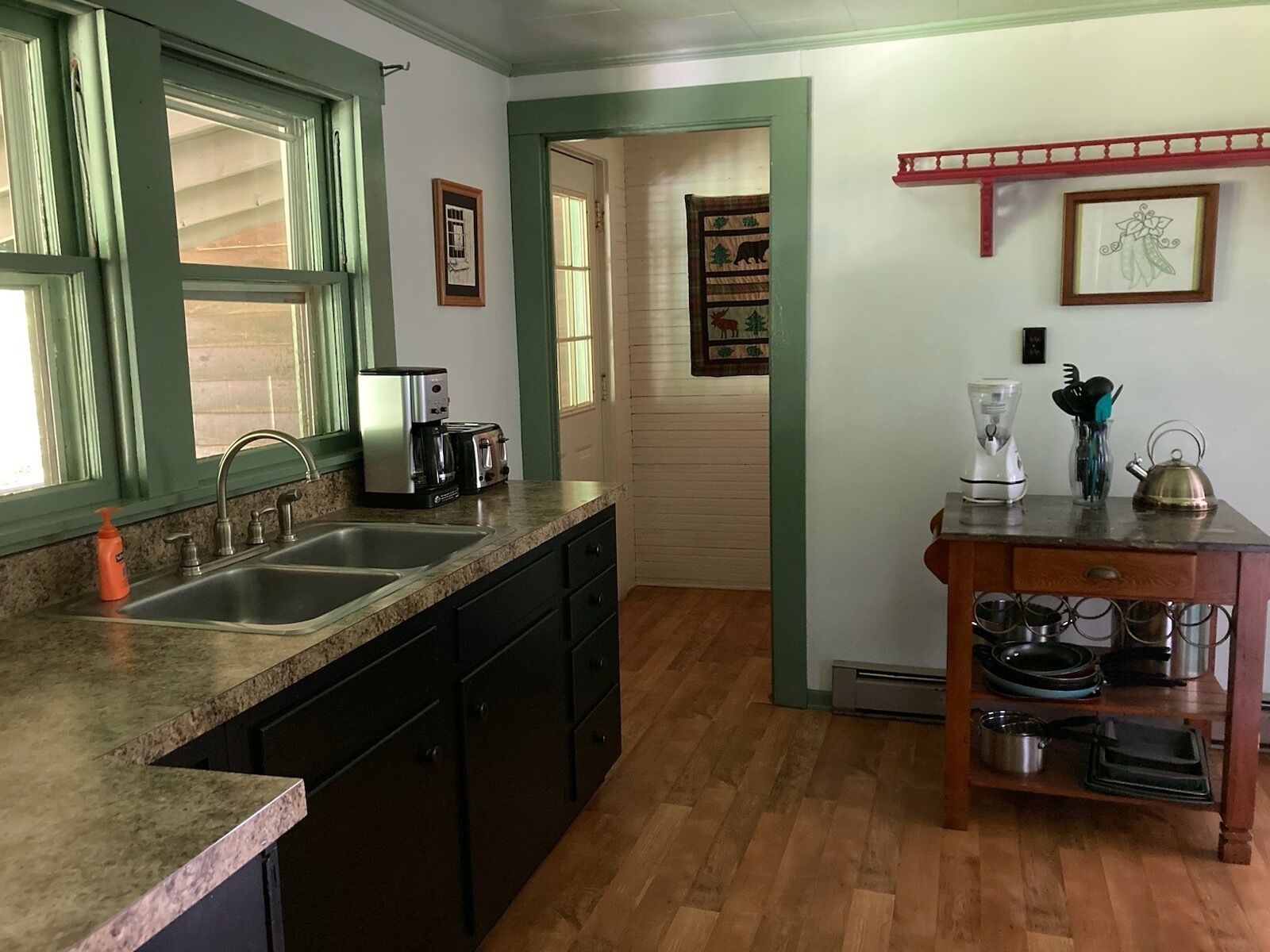 The Evergreen! Historic Cabin 