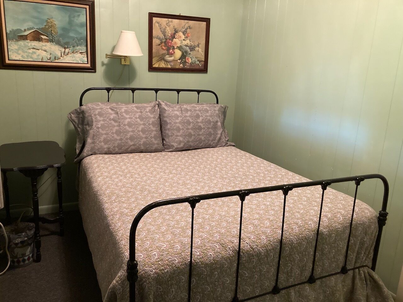 The Evergreen! Historic Cabin 