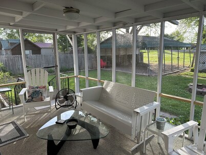 Fish cleaning station, screened porch, covered front porch, fire pit, 3 BR   