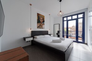 2 室のベッドルーム、アイロン / アイロン台、WiFi (無料)、ベッドシーツ