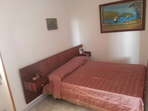 3 Schlafzimmer, Bügeleisen/Bügelbrett, WLAN, Bettwäsche