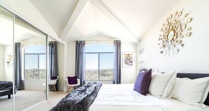 ★Sunny Condo 5min from the Beach★