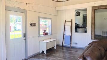 TV connectée, lecteur de DVD, livres, vidéothÚque