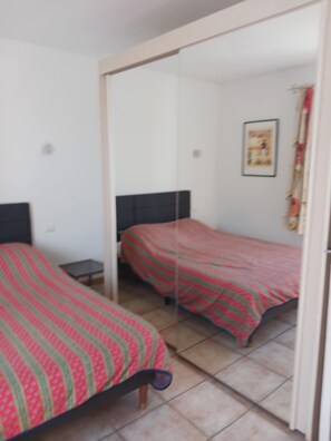 1 Schlafzimmer, Bügeleisen/Bügelbrett, kostenloses WLAN, Bettwäsche