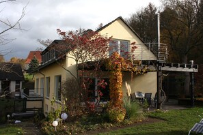 Exterior - OWL's Nest with a view over Detmold (Klüt)